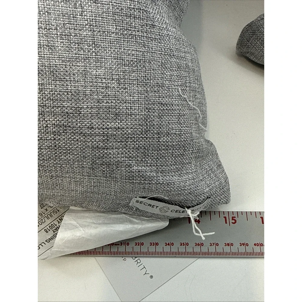 2-Secret‎ Celebrity Merry Christmas Gray Deer Embroidered Throw Pillows NWT